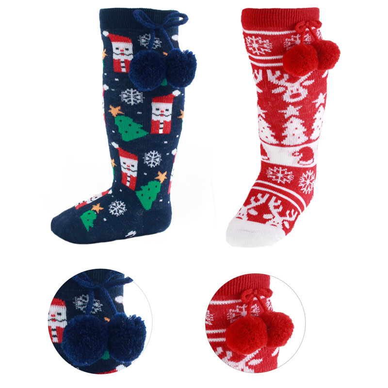 Soft Touch  5023797402623 STS137-X Christmas Knee High Pom pom socks (18 months - 6years)