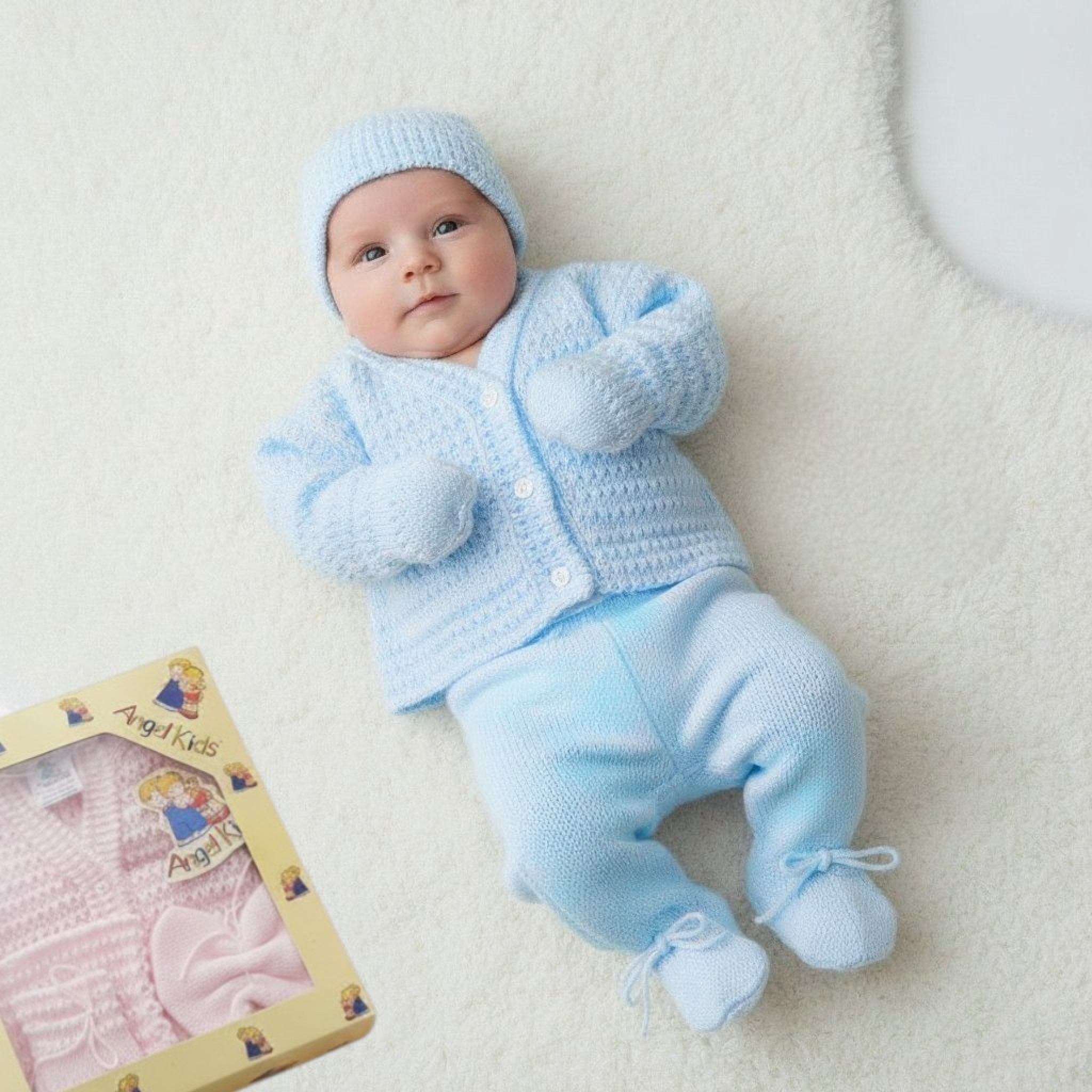 Angel Kids 1037 5038579010378 AK1037--S Sky Blue Boxed Knitted Set (0-6 months)