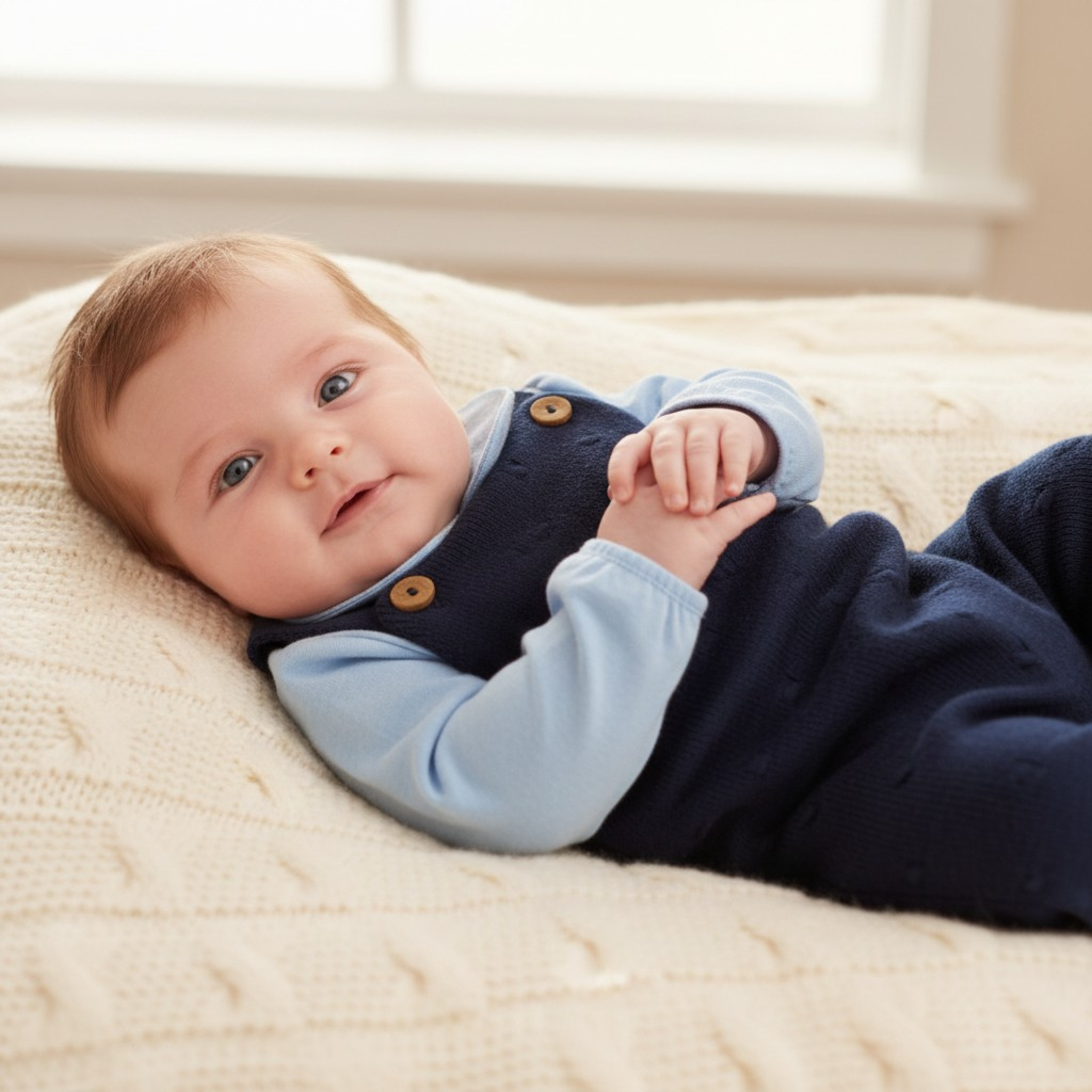 Bee Bo MC7022 5029711151653 BOMC7022N Knitted Dungaree Set (0-9 months)