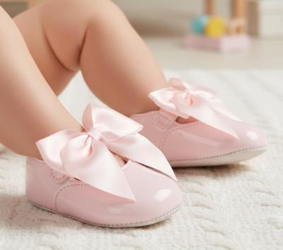 BP025-P  Pink Patent "Bow" Soft Sole Shoe  (last few size 2)