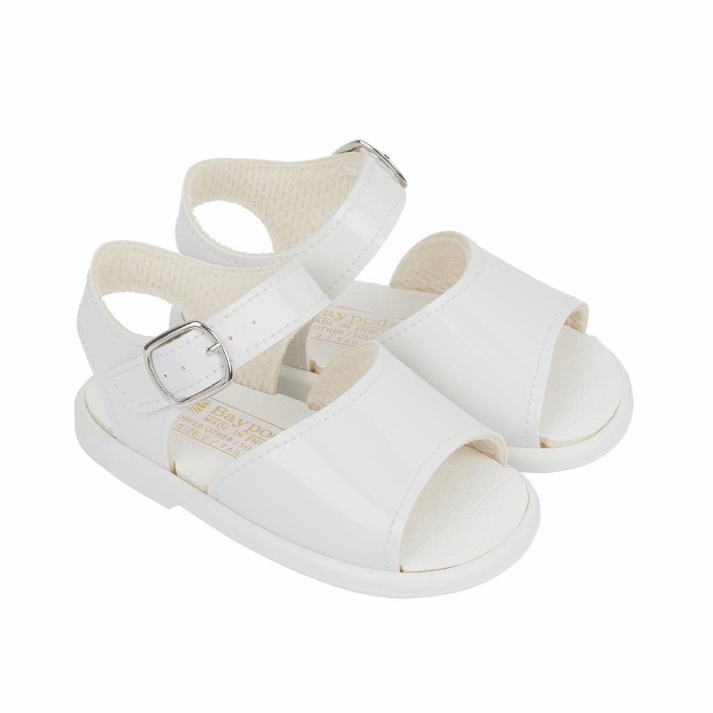 Bay Pod/Early Days S070 * BPS070W White Patent Hard Sole Sandal (2-4)