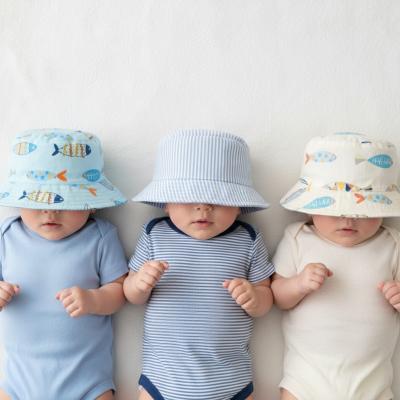 BWHC499X  "Fish" Bucket Hat Reversible  (44-48cm)