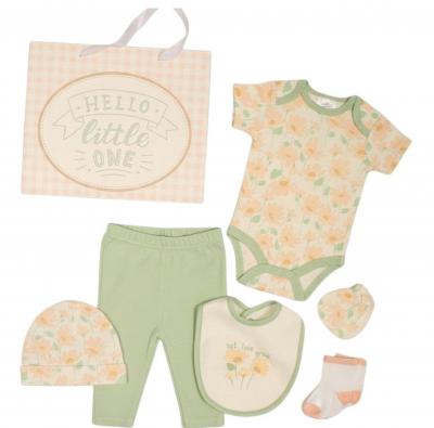 JF25-1369  Flowers 8 Piece Layette Set & Bag  (0-6m)