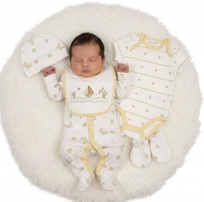 JF25-1381T  Sailboat 5 Piece Layette Set   (0-6m)