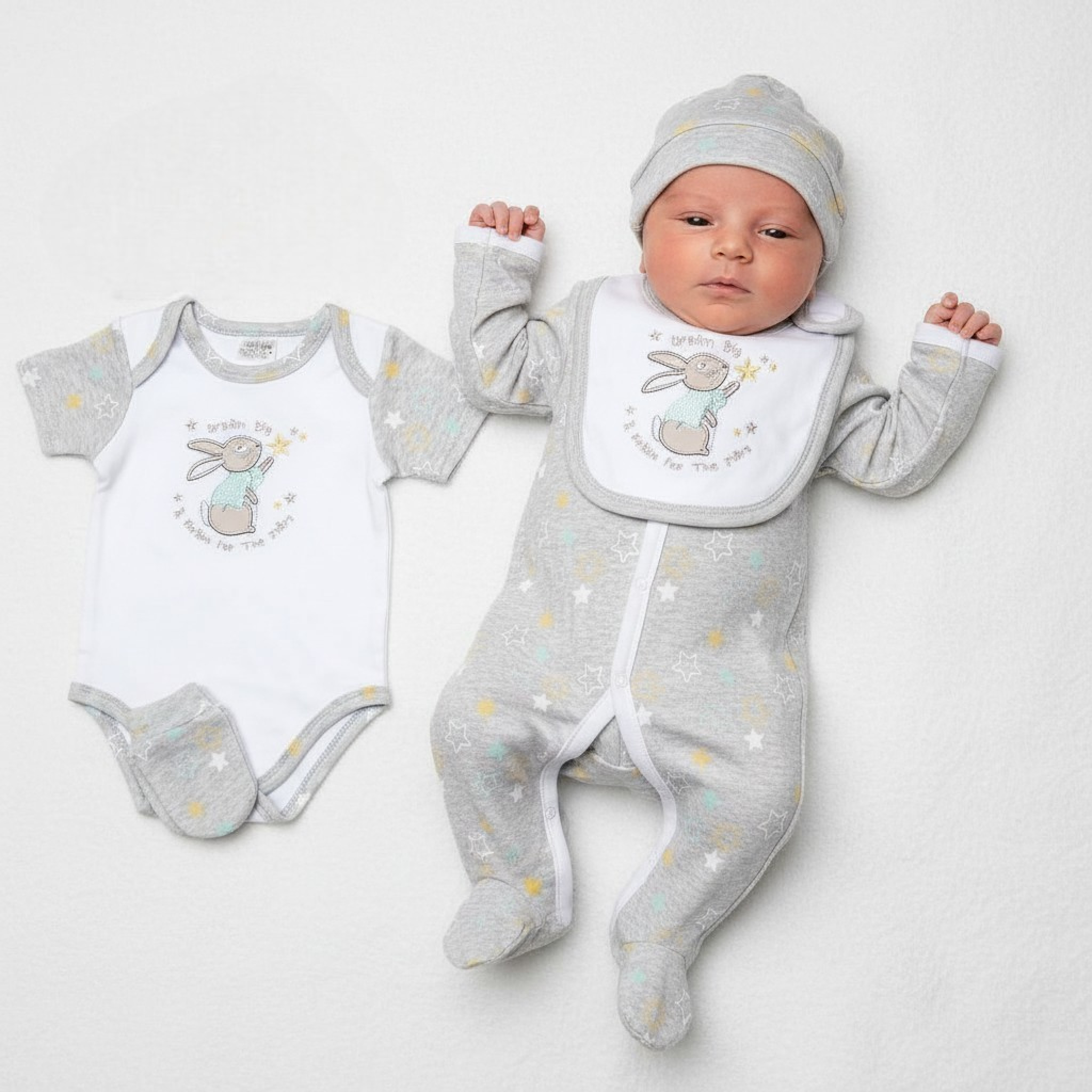 Just Too Cute 45JTC9712 5056511303326 JT9712G Net bag Bunny 5 Piece Layette Set (0-6 months)