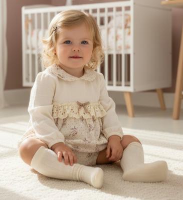 MC1081  Lilac floral vest and socks (3-12 months)