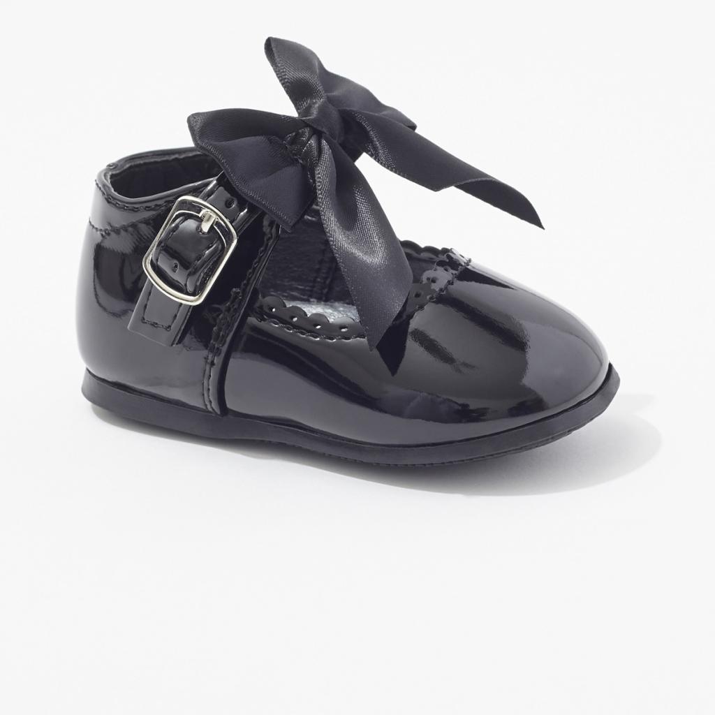 Melia  * MeKylieB Black Bow Shoes Pack of 12 (Sizes 3-8)