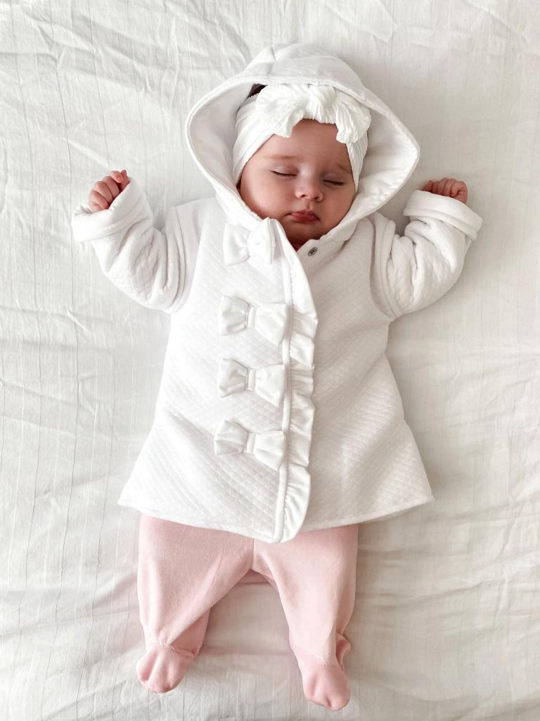 Pex  * PX90400-Wh White Bows Sandwich Coat (Newborn - 9 months)