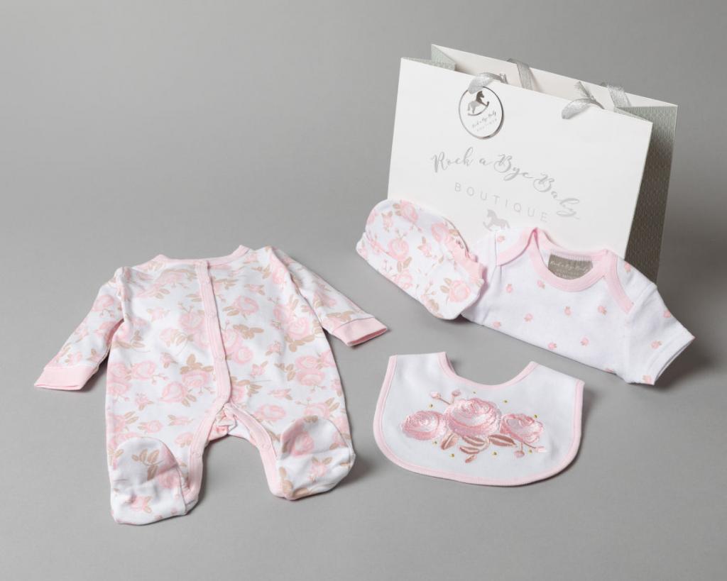 Rock a bye baby 19891 5056448202990 RBBT19891 TKMAX "Sketchy Rose"  5 piece layette with gift bag (0