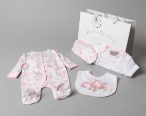 Rock a bye baby 19891 5056448202990 RBBT19891 TKMAX "Sketchy Rose"  5 piece layette with gift bag (0