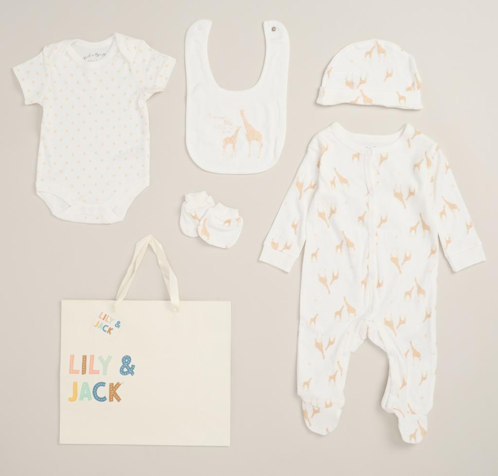 Lily & Jack F09896NB * LJF09896  Giraffe Box 5 Piece Layette Set (Nb-6 months)