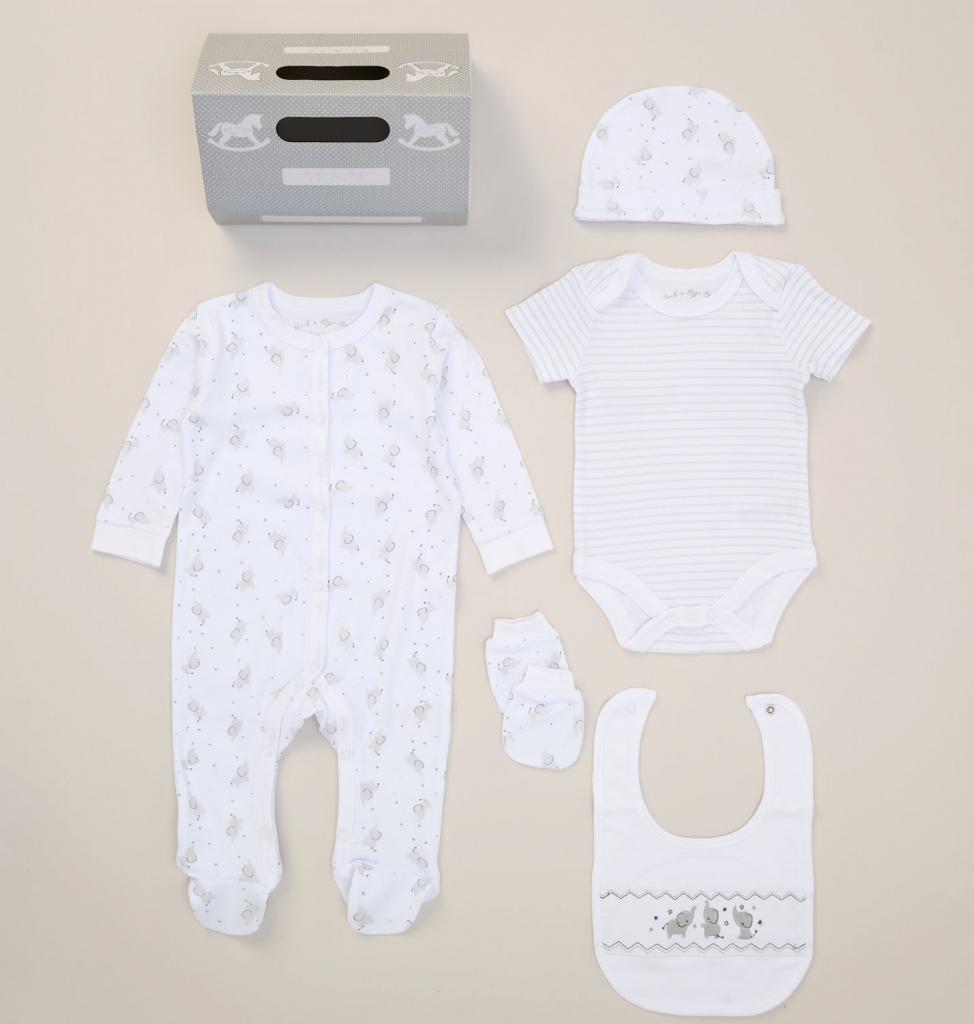 Rock a bye boutique F09898NB * RBF09898  Elephant  5 Piece Layette Set (Nb-6 months)