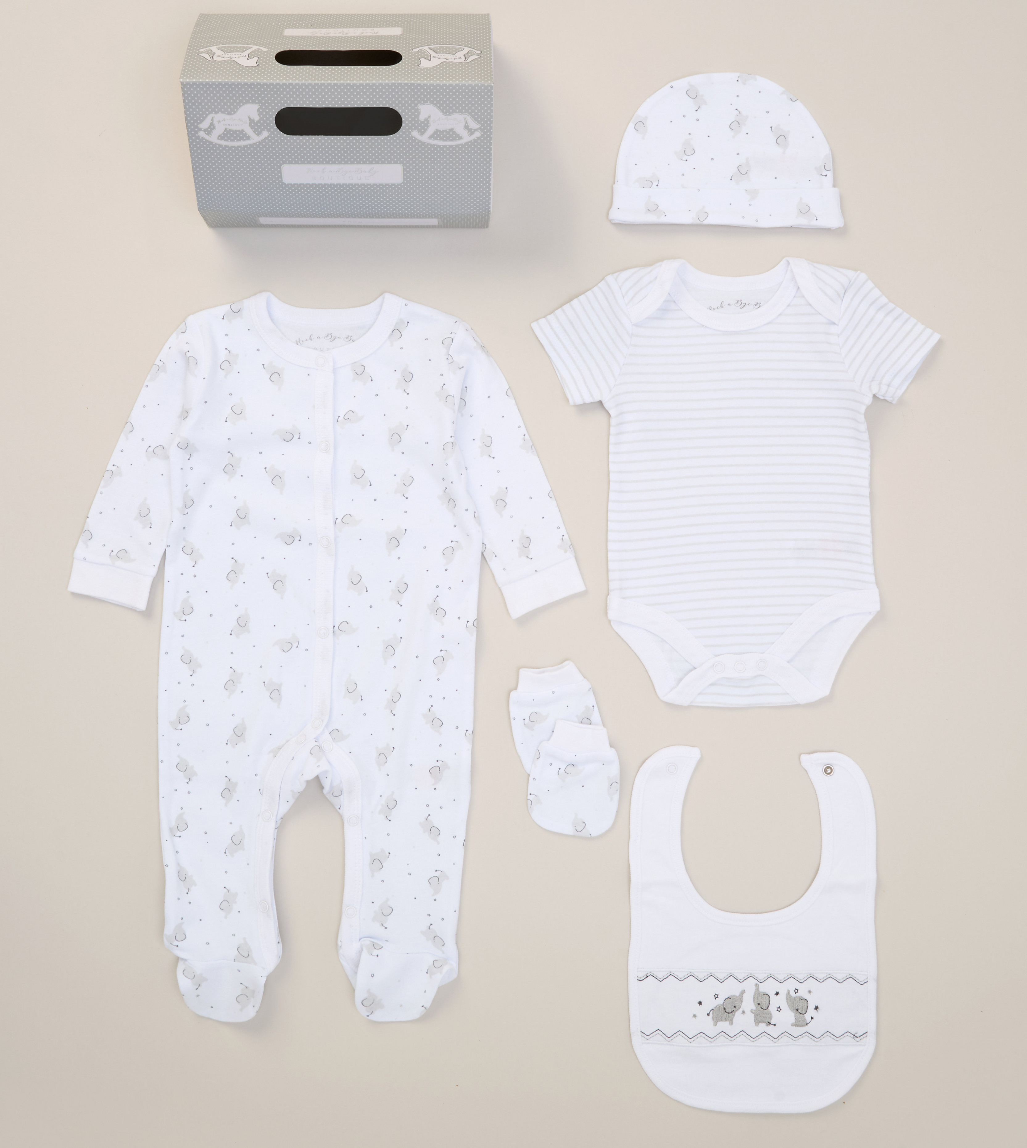 Rock a bye boutique F09898NB * RBF09898 Elephant  5 Piece Layette Set (Nb-6 months)