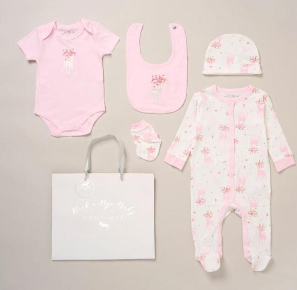 Rock a bye boutique F10388NB * RBF10388p  "Deer" 5 Piece Layette Set (Nb-6 months)