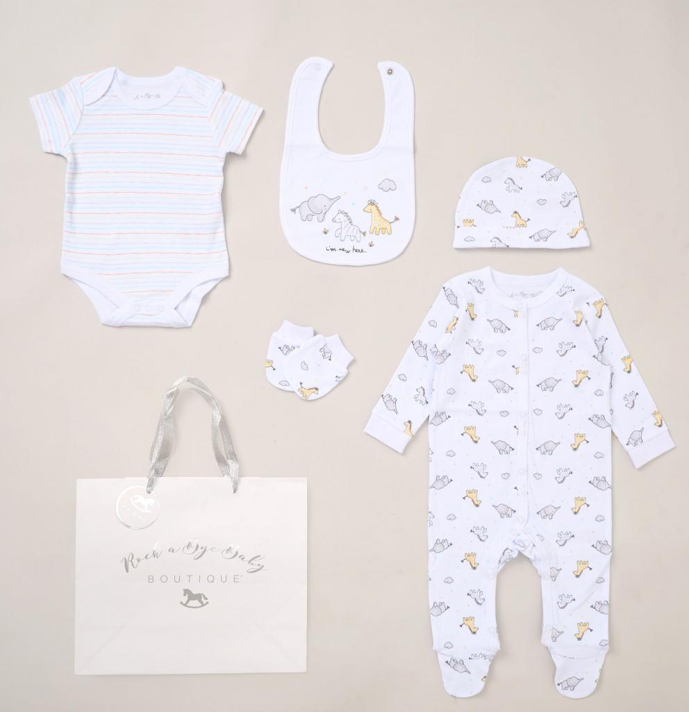 Rock a bye boutique F10617NB * RBF10617  " New" Set 5 Piece Layette Set (Nb-6 months)