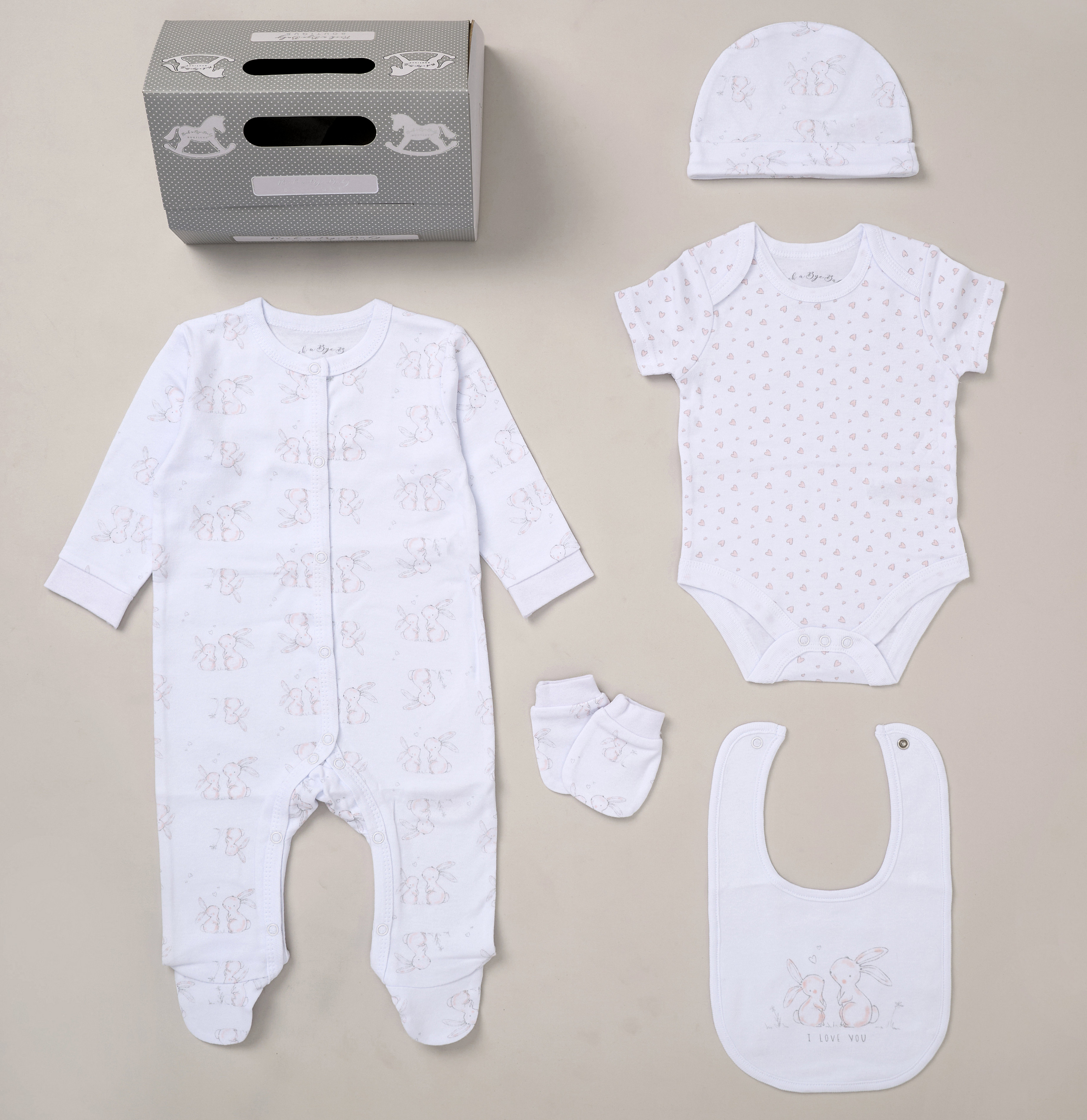 Rock a bye boutique F10709NB * RBF10709W Love You  5 Piece Layette Set (Nb-6 months)