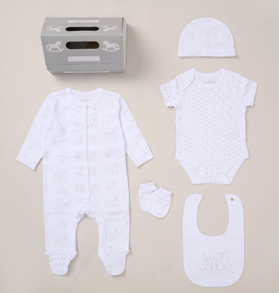 Rock a bye boutique F10709NB * RBF10709 Love You  5 Piece Layette Set (Nb-6 months)