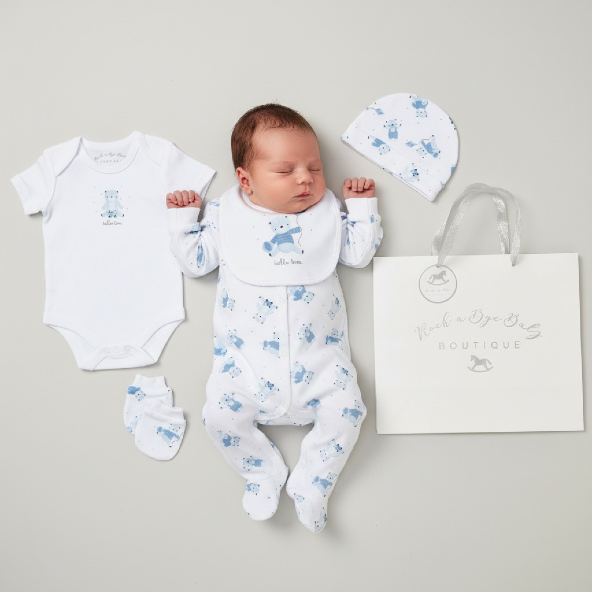 Rock a bye boutique G12002NB * RBG12002S Hello Bear  5 Piece Layette Set (Nb-6 months)