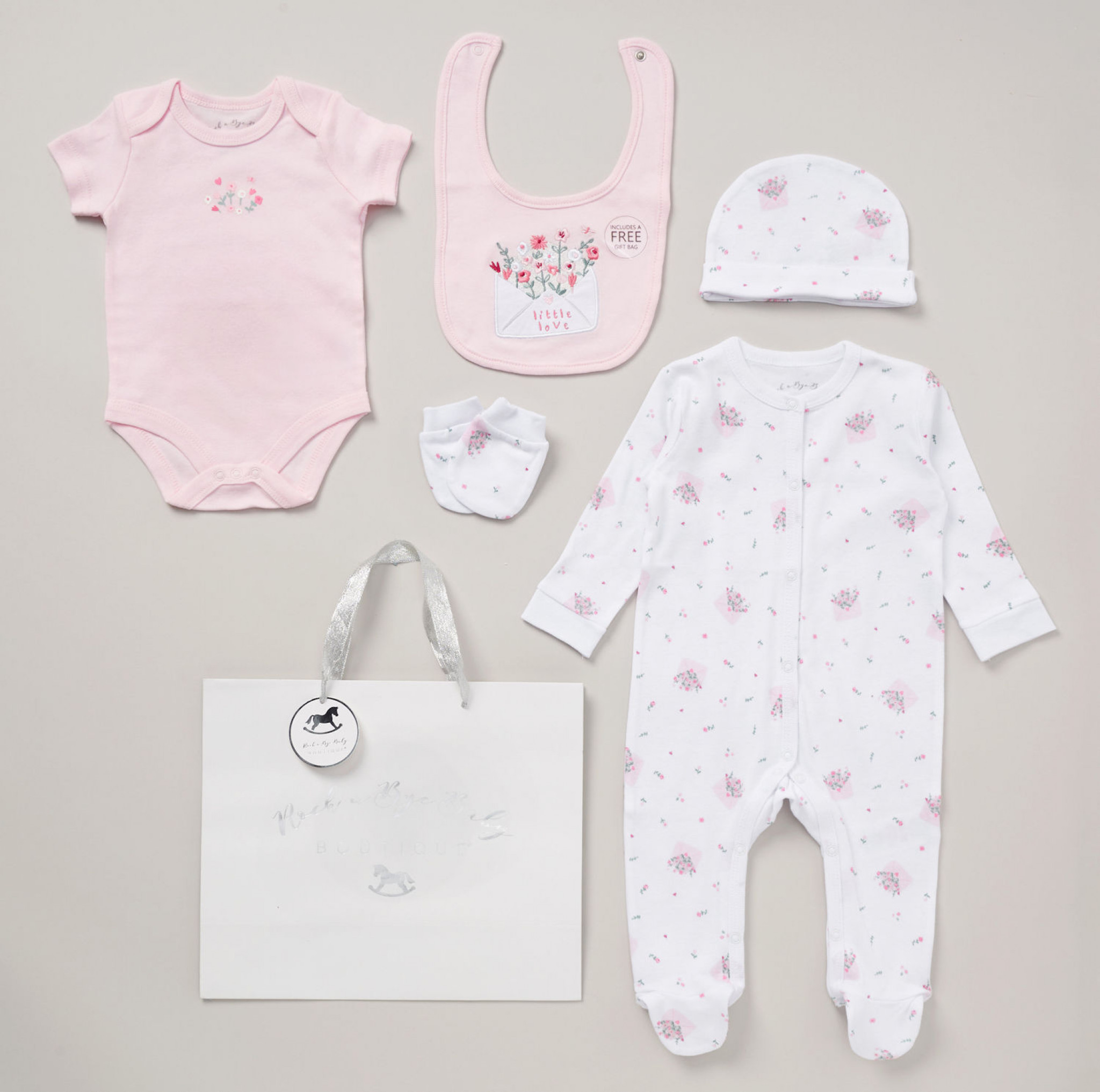 Rock a bye boutique G12400NB * RBG12400  Little love 5 Piece Layette Set (Nb-6 months)