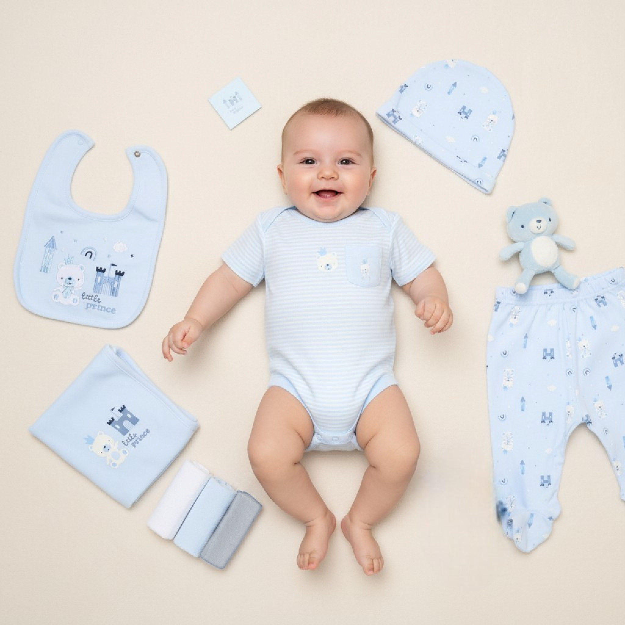 Rock a bye boutique H14873 * RBH14873B 10 Piece Layette "Little Prince" (Newborn - 6 months)