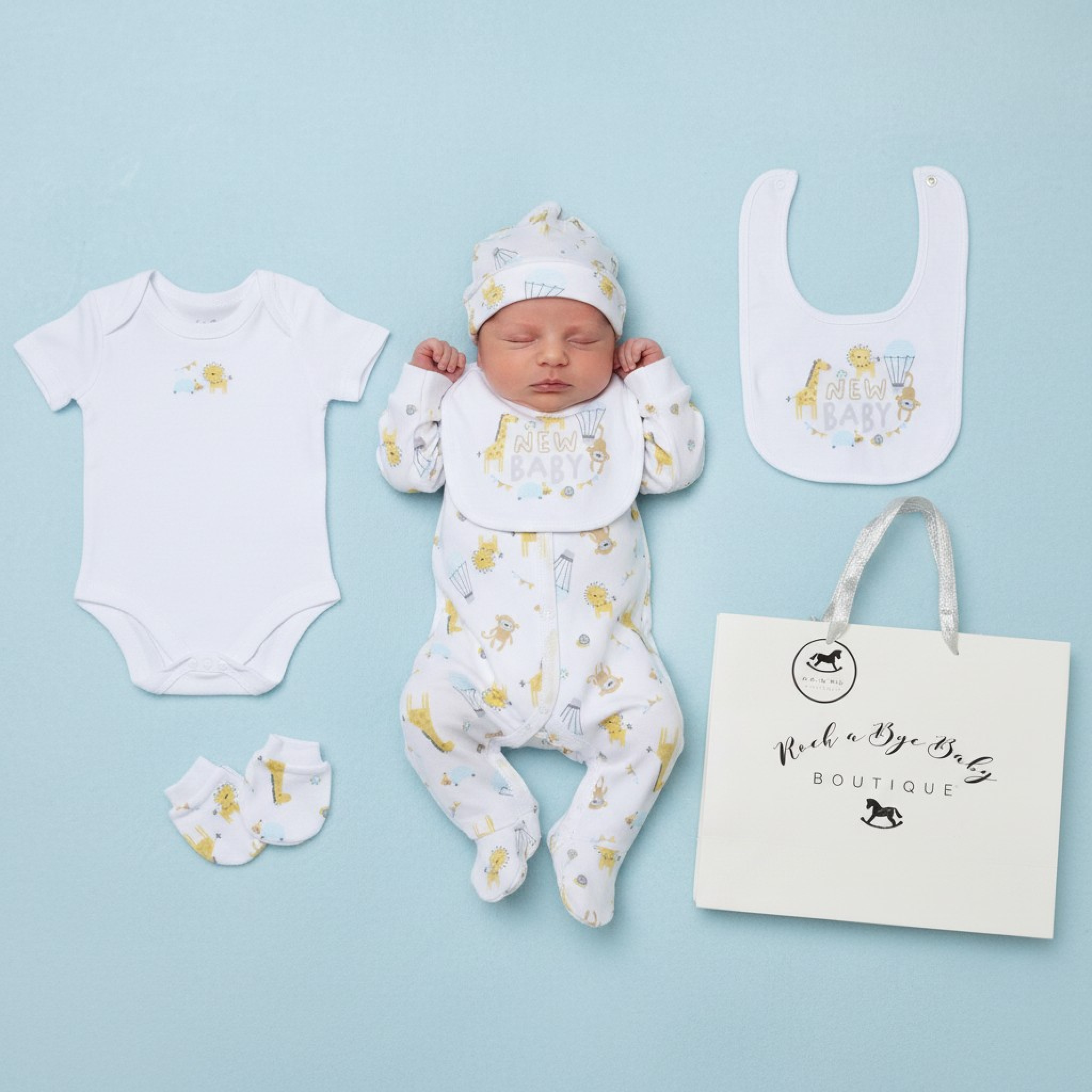 Rock a bye boutique H15045NB * RBH15045S "New Baby " 5 Piece Layette Set (Nb-6 months)