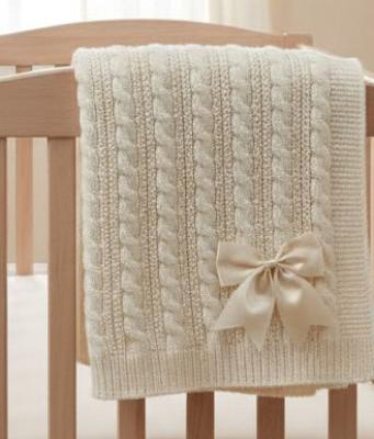 STABP16-C  Deluxe Cream Cable Knit Wrap with Bow 