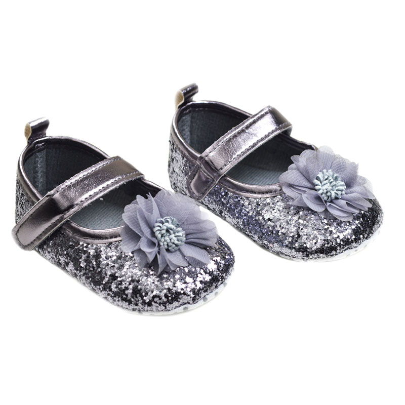 Soft Touch 3B2268-G 5023797211096 STB2268-G Silver glitter shoes with flower( 6-15 months)
