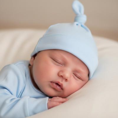 STH23-B  Blue "Knotty" Hat  (0-6 months)