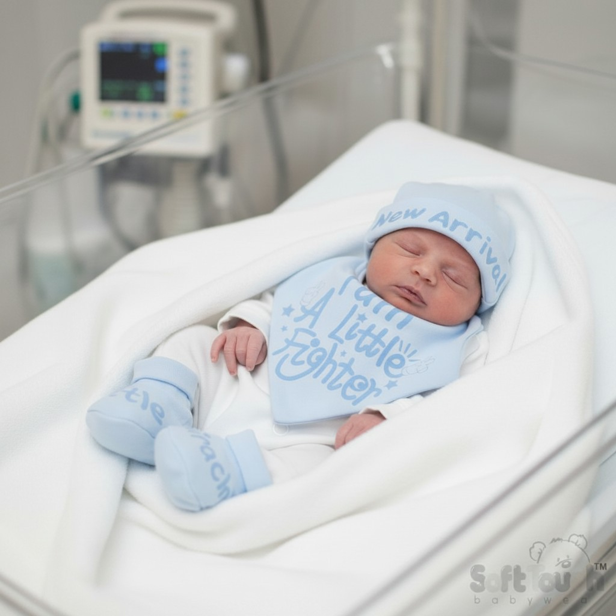 Soft Touch 5023797313271 STLBW_HBB262B Premature "New Arrival" Gift Set (3-8lbs)