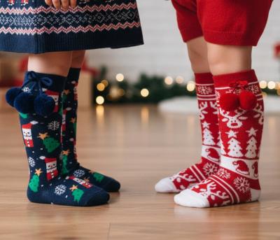 STS137-X  Christmas Knee High Pom pom socks  (18 months - 6years)