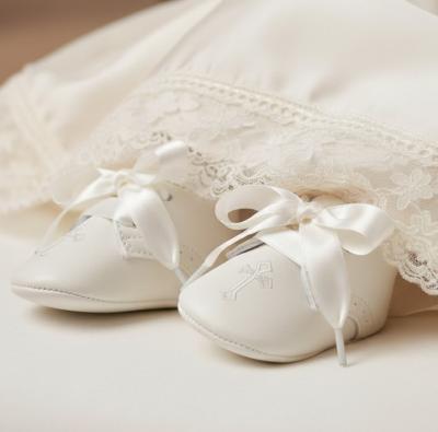SV912-I  Ivory Christening Shoe  (EUR 16-20)