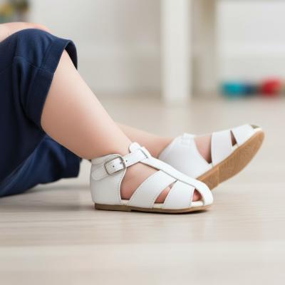 SVBENW   White Benjamin Sandal    (2-8)
