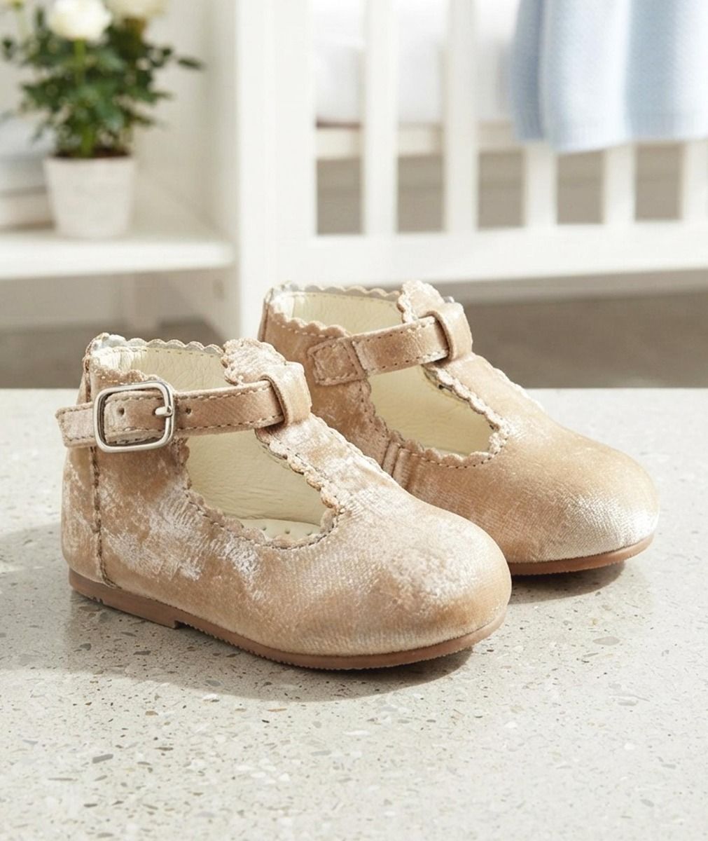 Sevva   SVGiannaCa Faux Suede Shimmer Camel Shoes (Choose 2-6)