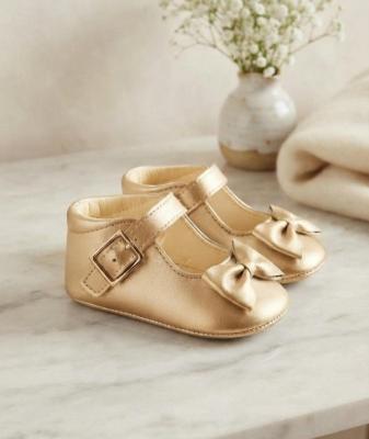SVTaylor_G  Gold Taylor Pre-Walker Bow Shoe  (Choose EUR 16-20)