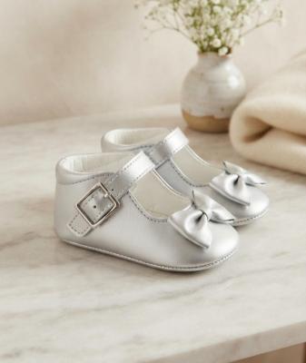 SVTaylor_S  Silver Taylor Pre-Walker Bow Shoe  (Choose EUR 16-20)