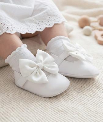 SVTriana_W  White Triana Pre-Walker Bow Shoe  (Choose EUR 16-20)
