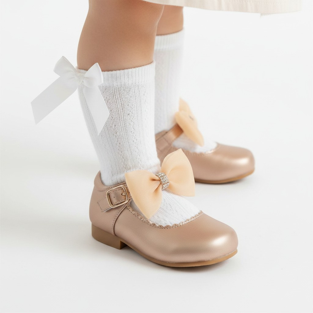 Sevva China * SVZURIG Bow Gold Shoes