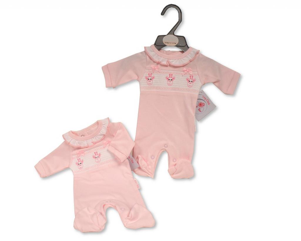 Tiny Chick PB-20-593G 5035320625935 TCLBW20-593G Pink Smocked "Giraffe" All In One (3-8lbs)