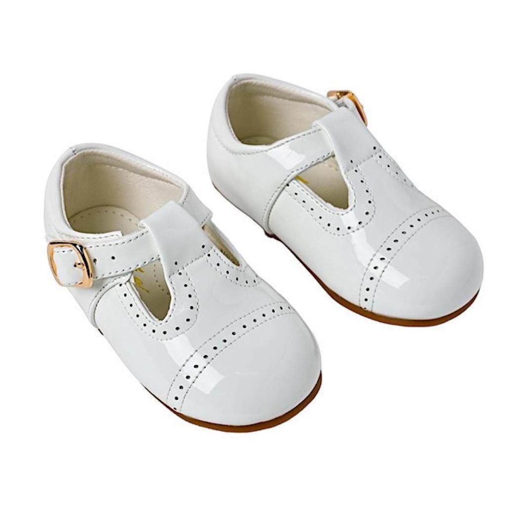 Tia London A23-W18  TIH23-W White Scallop Patent Shoes( 3 - 10)
