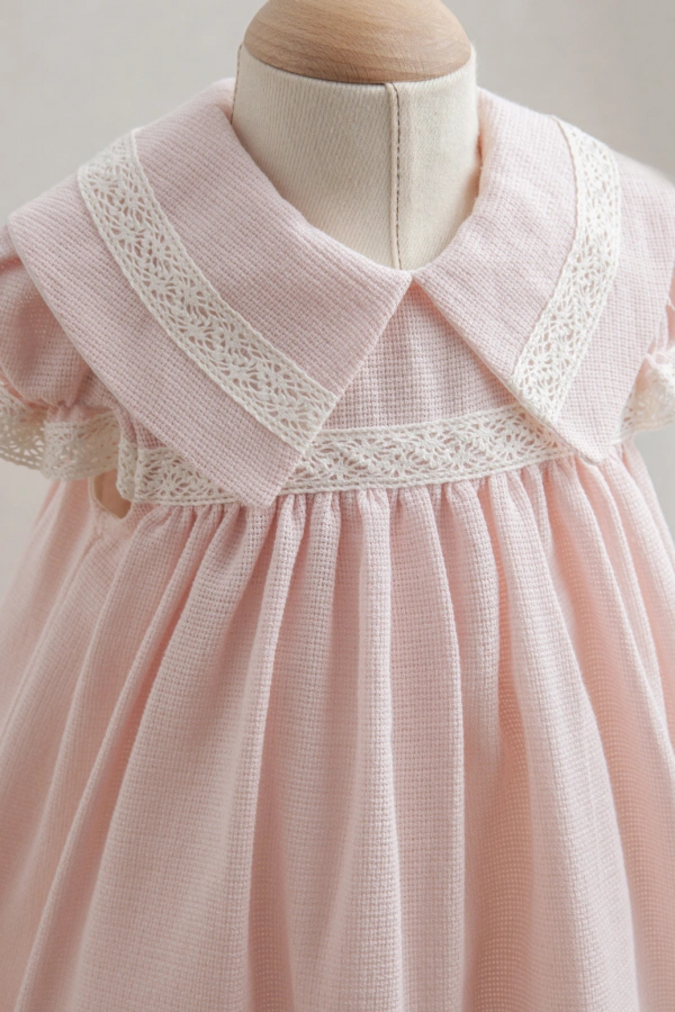 Tongs Baby 3925P 8692023112068 TO3925P Pink Woven Dress with lace(6-36 months)