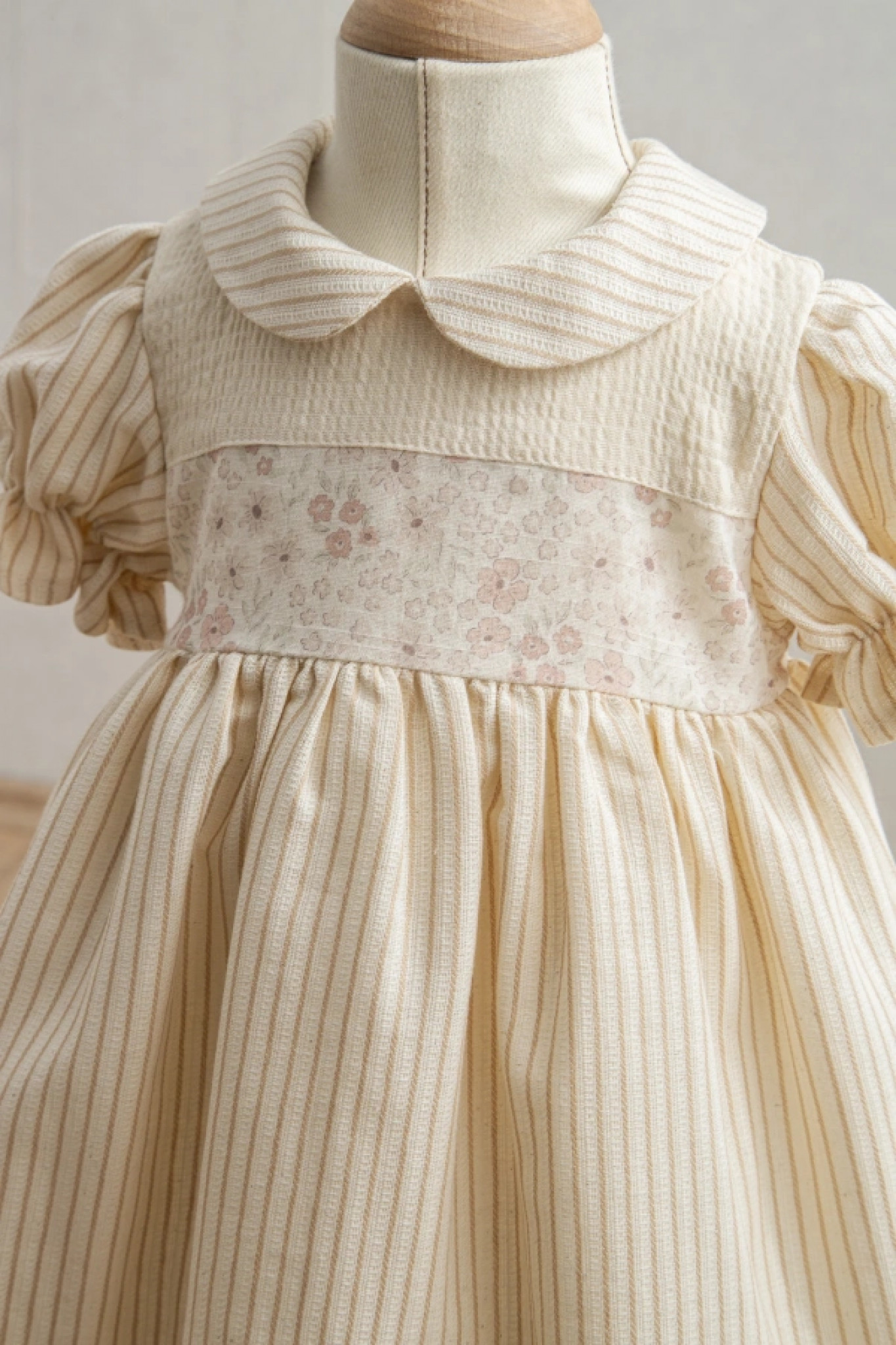 Tongs Baby 3943E * TO3943-E  Floral and Stripe Woven Dress(6-36 months)