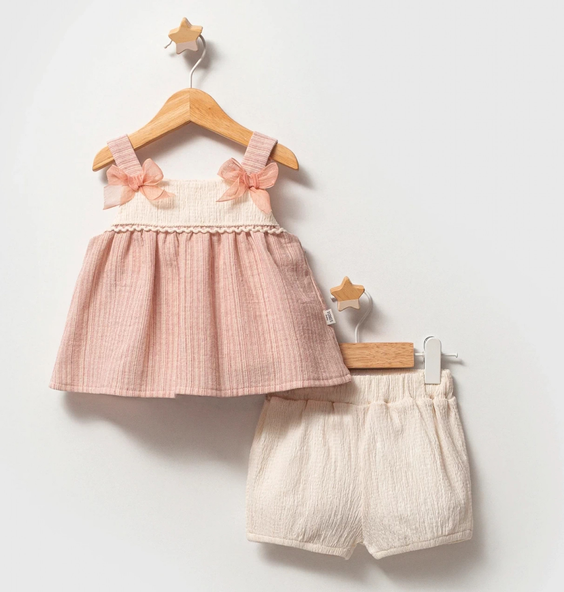 Tongs Baby  8692023119238 TO5835  Shorts and sun top(3-18 months)