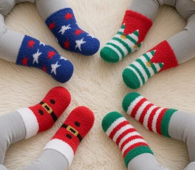 TT44B1006A  Christmas Gripper Cozy  Socks 2 pairs  (0-5.5)