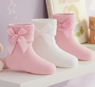 TT44B1057  Triple Pack Bow Socks  (0-5.5)