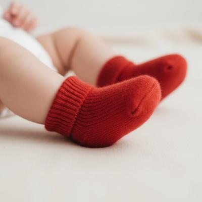 sts02-R-03  Red Socks  (0-3 months)